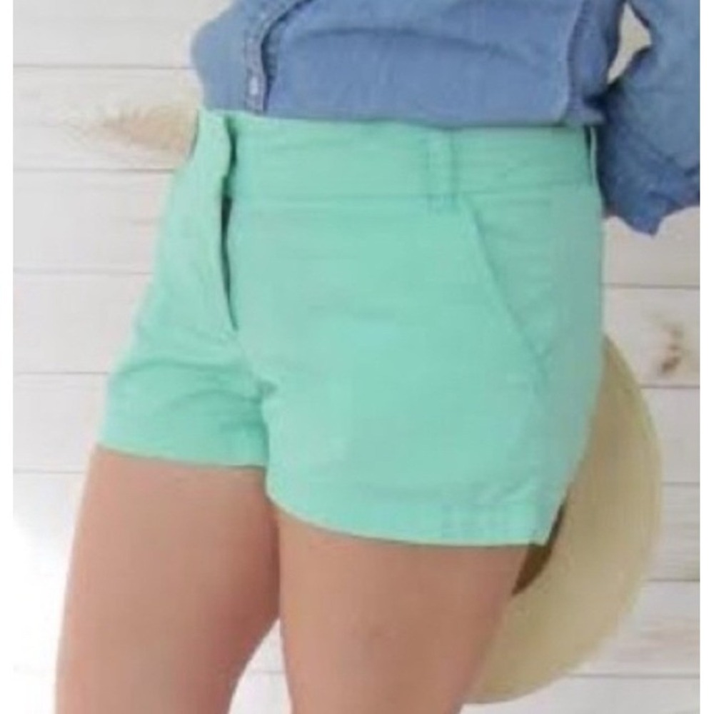 J.Crew Minimalist Mint Green 100% Cotton Preppy Chino Short Shorts Size 00 EUC